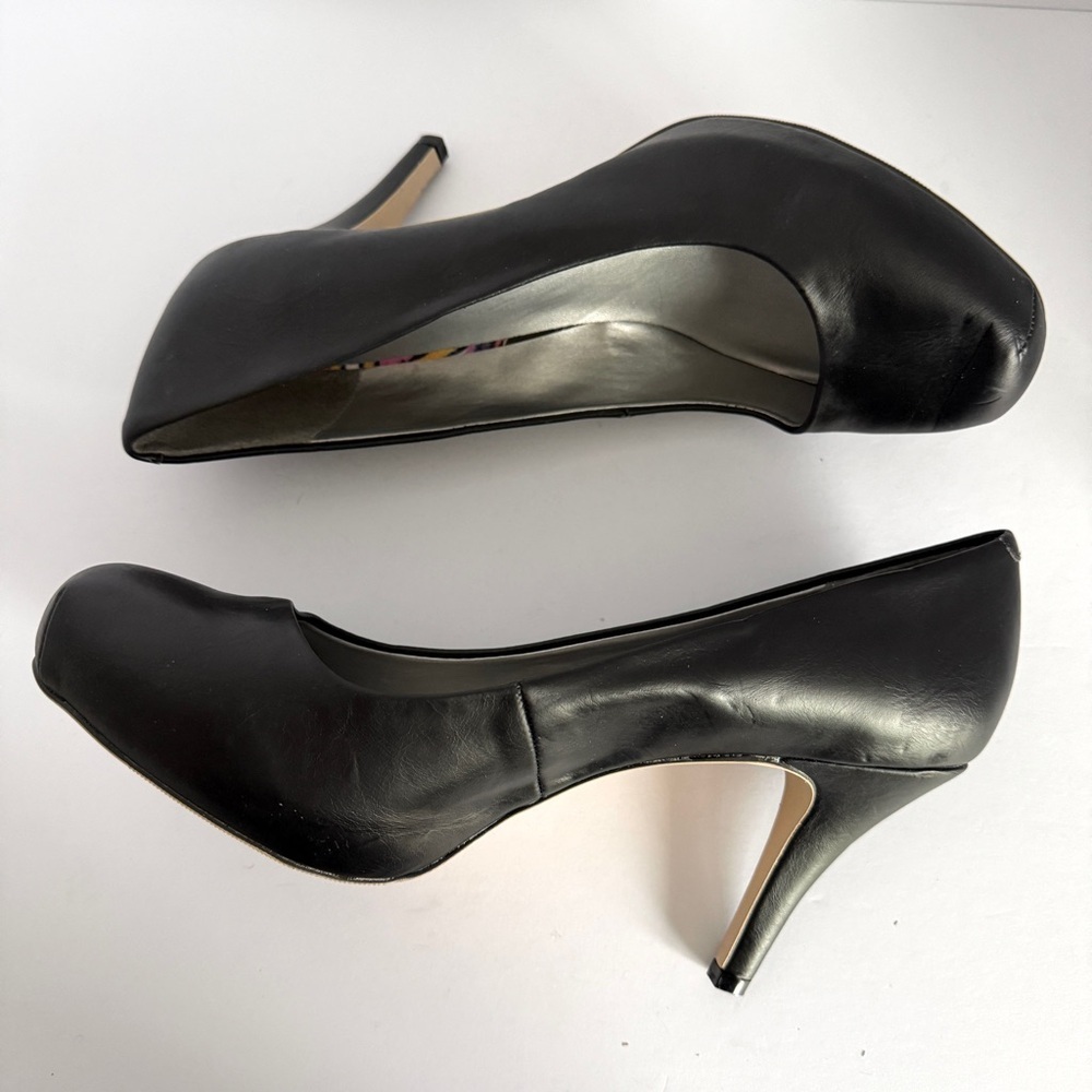 Madden Girl Getta Round Toe Classic Platform Heels Size 10 - Picture 6 of 13